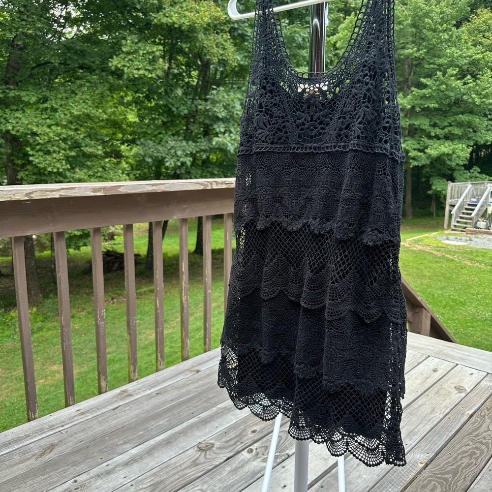 American Eagle fully lined crochet dress. Never worn.